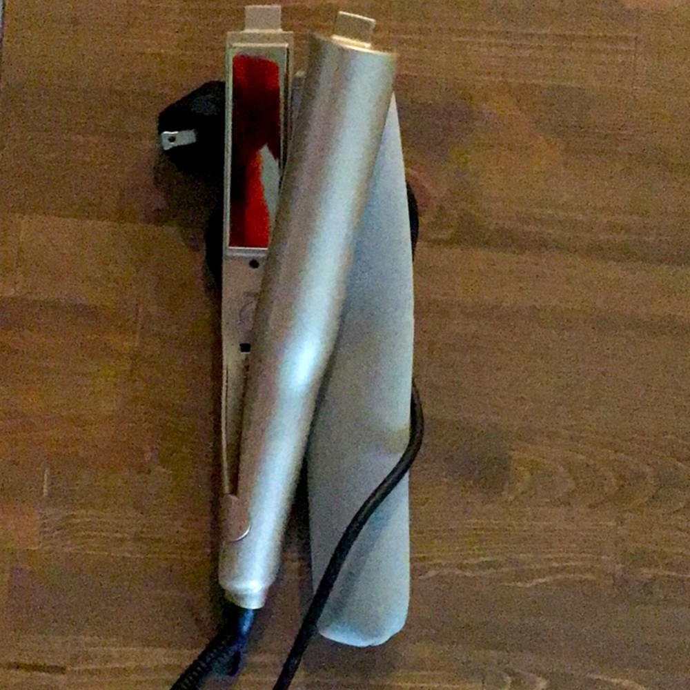 GOLD Twisted Hair Straightener with cover